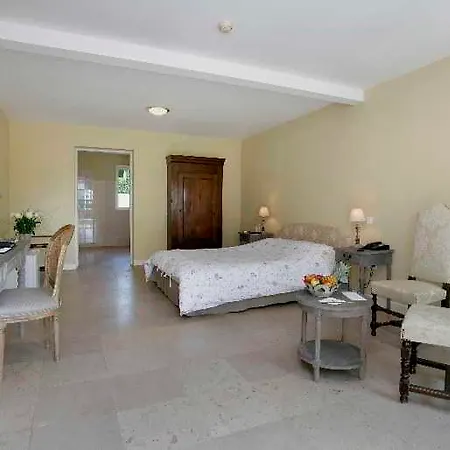 Hotel Relais Du Silence Chateau De La Frediere 3*
